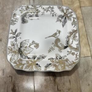 One 222 Fifth Christmas Lane Dinner Plate White Gold Electroplate Fine China